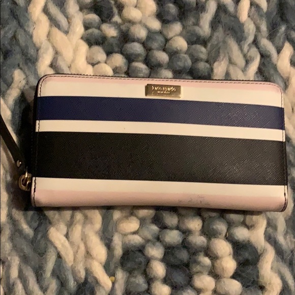 kate spade Handbags - Kate spade Lacey wallet